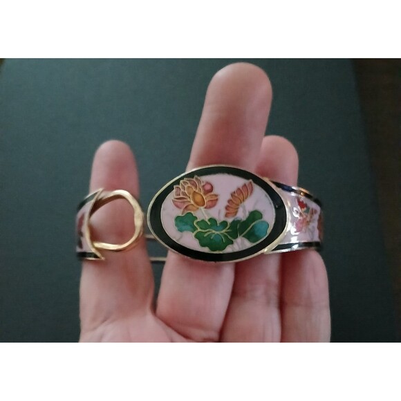Vintage Cloisonne Enamel Floral Clamper Bracelet Gold-Tone Beautiful Jewelry Gif - Picture 6 of 12